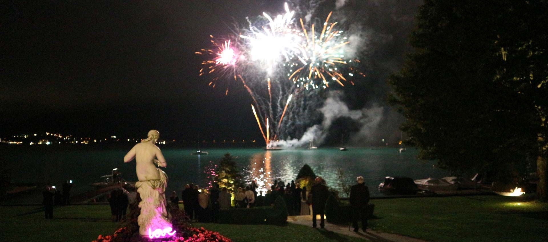 Feuerwerk Hotel Dermuth Parkvilla Wörth Pörtschach Wörthersee Kärnten